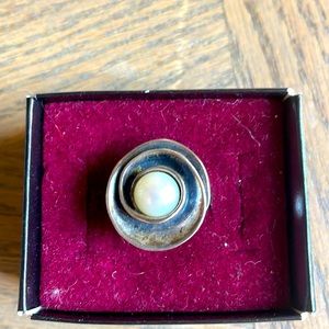 Silpada Lily pearl rose sterling silver ring